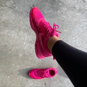 Air Max Thea Sz 7.5